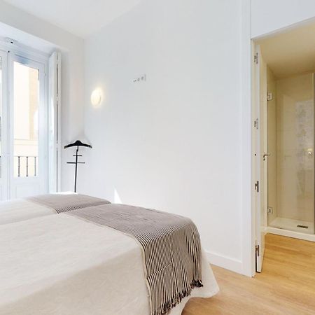 Opera II Apartment Мадрид Екстериор снимка
