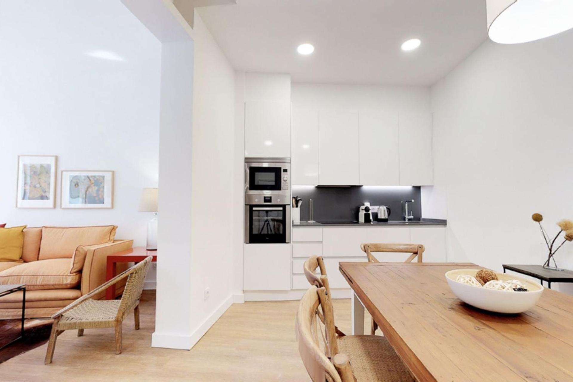 Opera II Apartment Мадрид Екстериор снимка