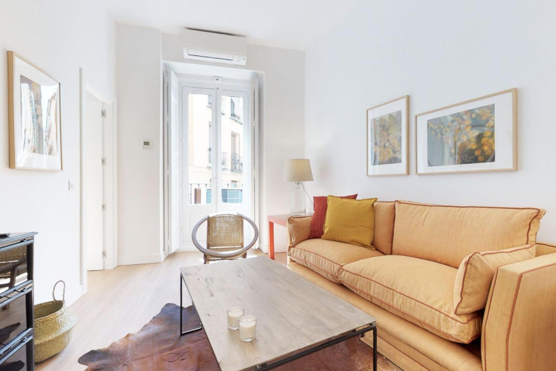 Opera II Apartment Мадрид Екстериор снимка